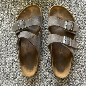 Men’s birkestock mocha brown size euro 44 no box